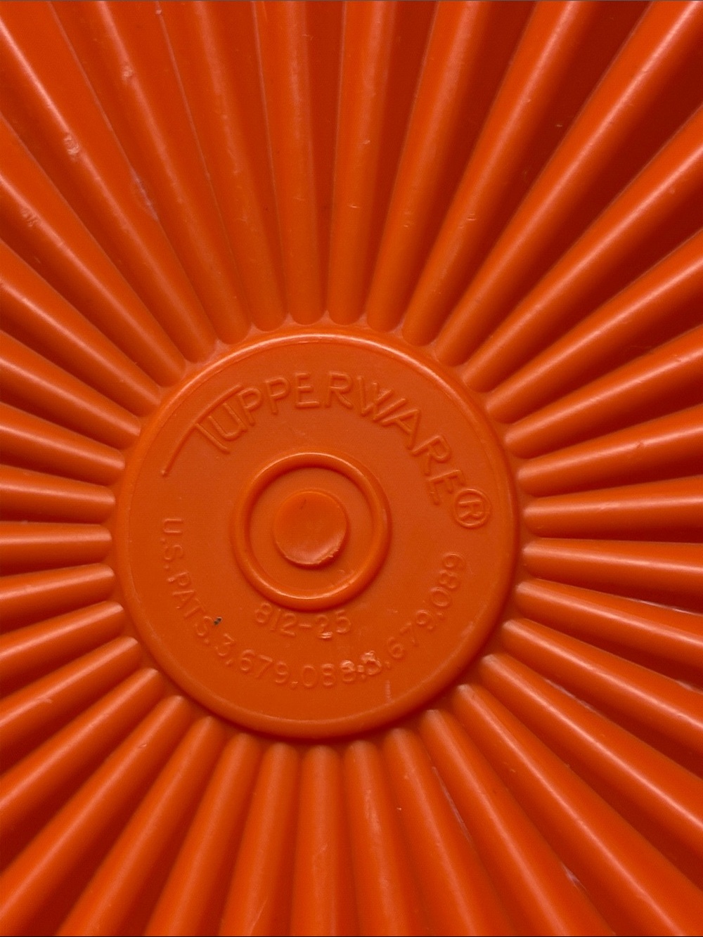 Vintage Tupperware Servalier Orange Storage Container 20 ounce - Picture 10 of 10